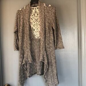 Sweet Claire Black & White Lace Back 3/4 Sleeve Flowy Cardigan Sweater Sz Medium